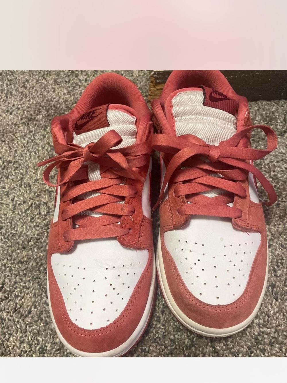 Women’s low top dunks